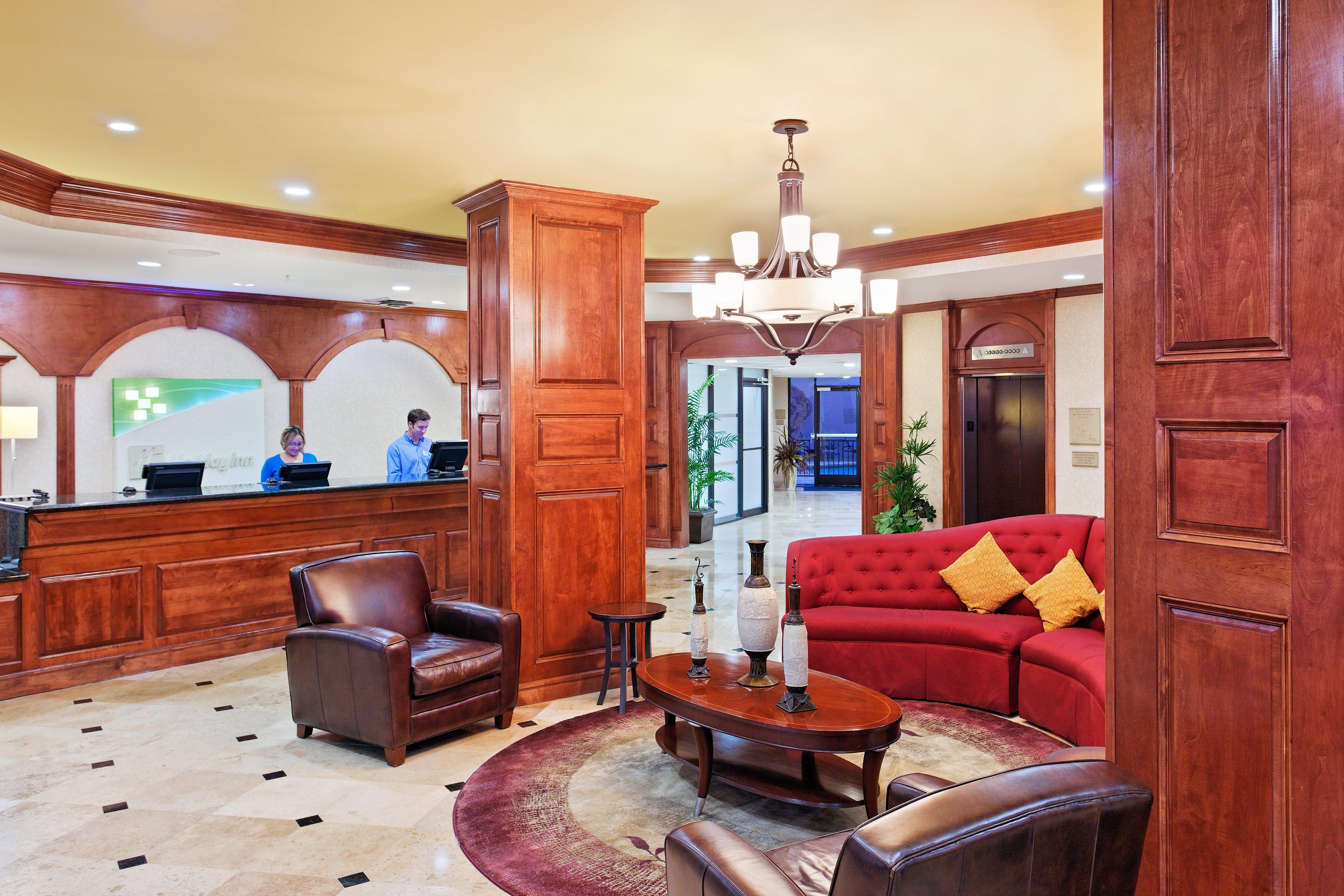 Holiday Inn Express Dallas Market Center By Ihg Exterior foto